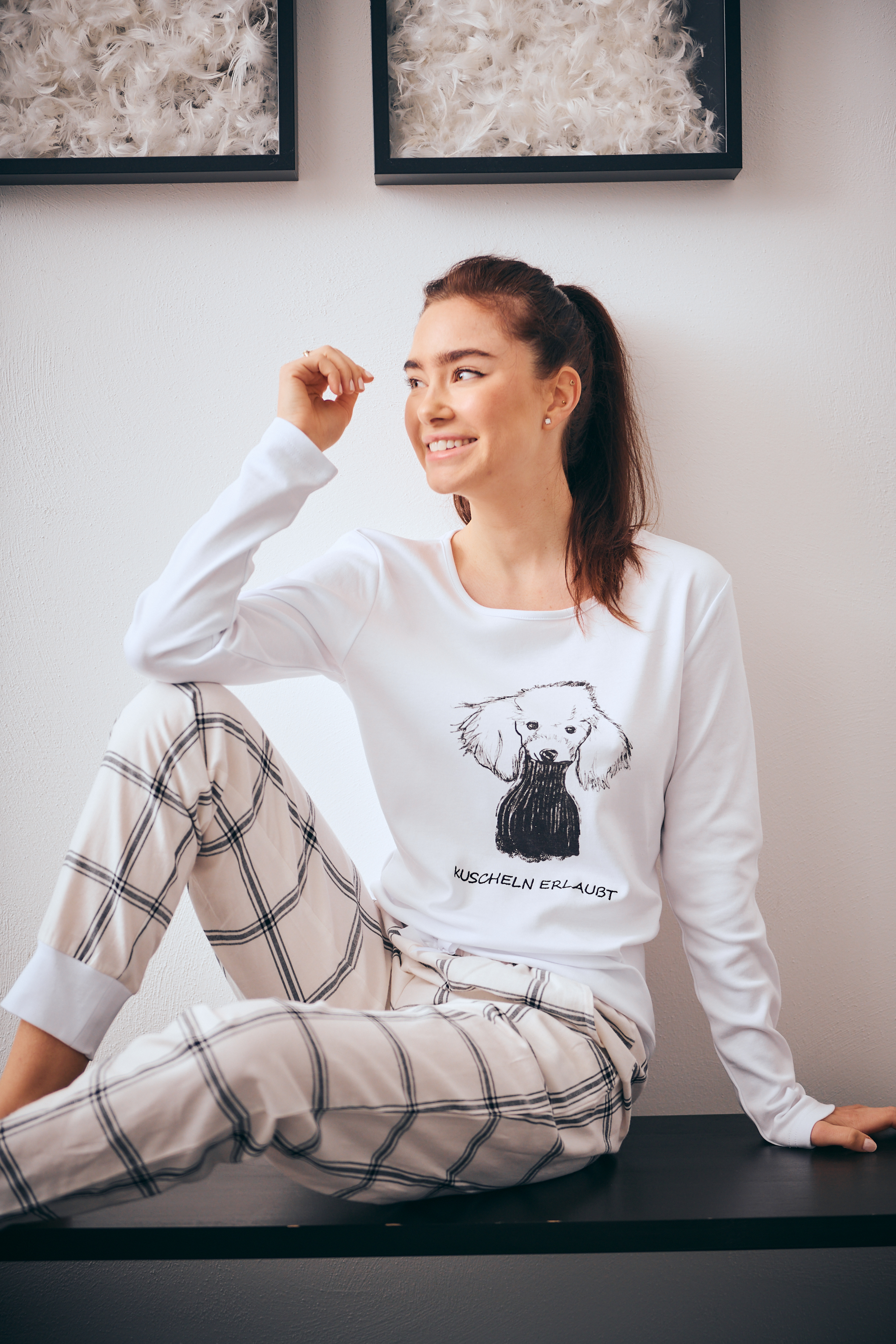Pyjama Bündchen Damen "Pudel", weiß / Flanell