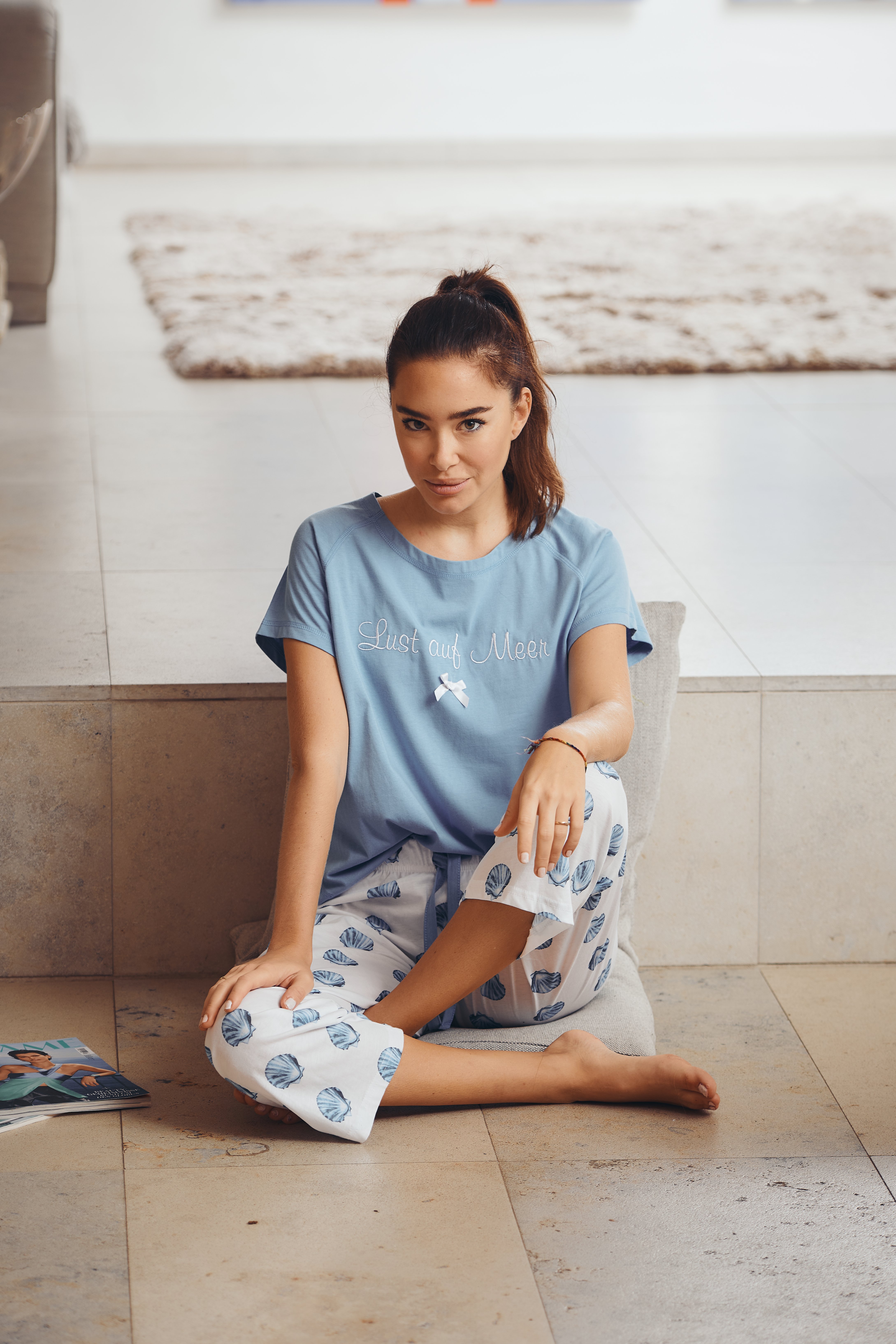 Pyjama Capri Damen "Lust auf Meer", blau / Muscheln allover